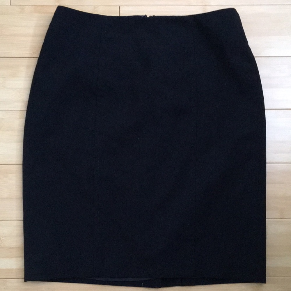 LOFT black pencil skirt
